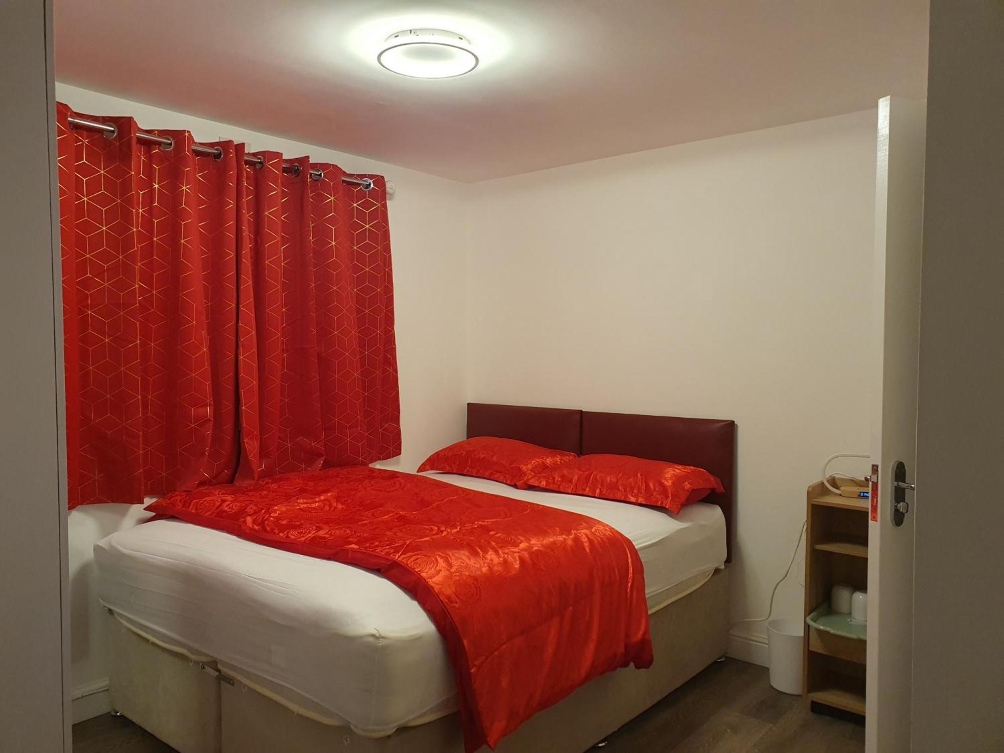 Amh Hotel - Greenford Station Northolt  Kültér fotó
